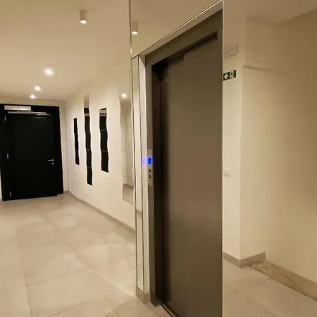 Residenza Subitosanto - Con Balconcino 